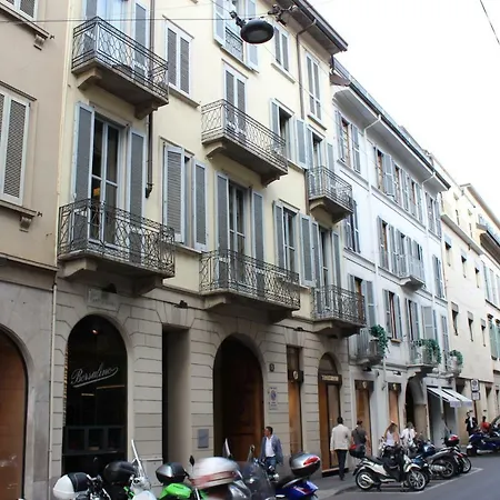 Sant'Andrea Cozy Apartment Milan Exterior photo