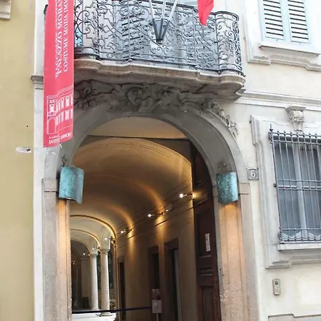 Sant'Andrea Cozy Apartment Milan Exterior photo